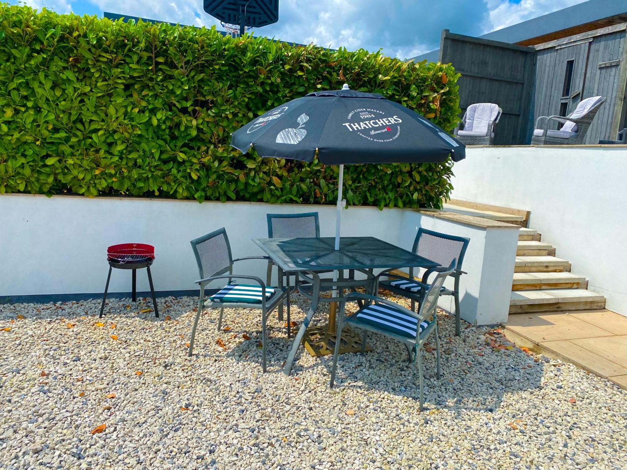 The Retreat, Sauna & Hot Tub, Charming & Cosy Gem Blandford Forum Exteriör bild